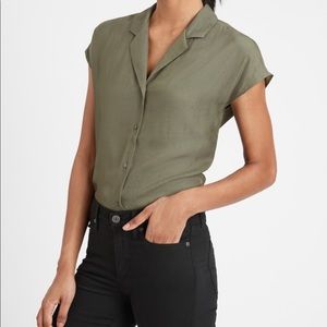 Banana Republic Resort Shirt, flight jacket green